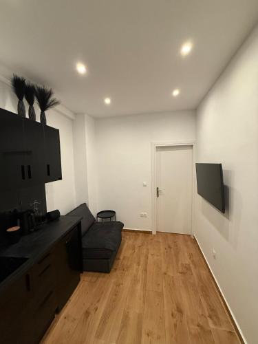 Ath Lux Apartment — 4-Star Luxury Hotel in Athens, Greece