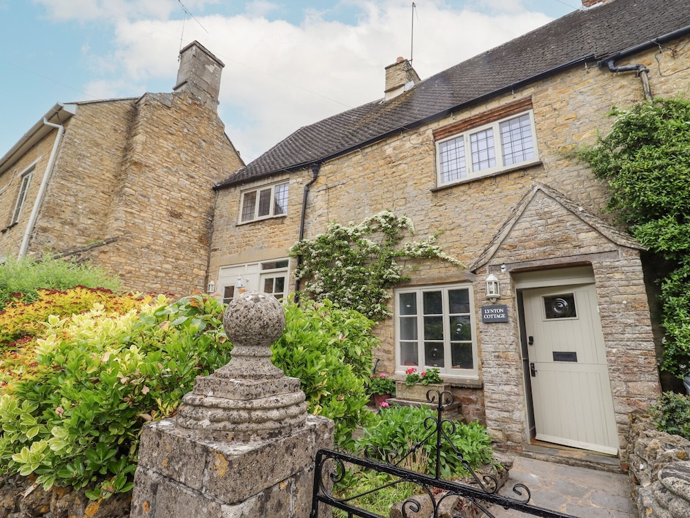 Lynton Cottage — 4-Star Luxury Hotel in Chipping Norton, United Kingdom