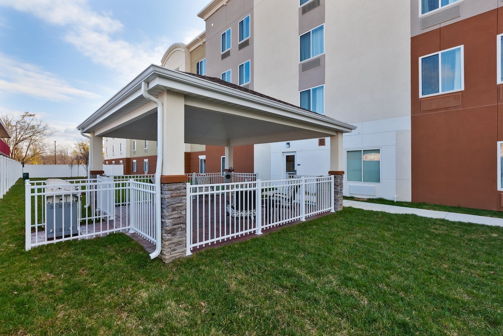 Candlewood Suites Louisville NE Downtown Area by IHG - photo 24