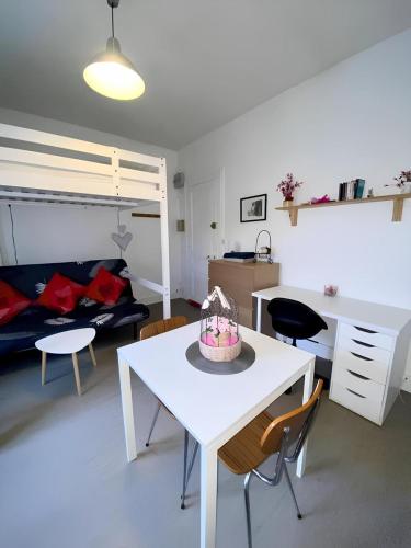 Descamps in Rouen, France