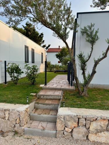 Holiday Home Ahil 10 — 4-Star Luxury Hotel in Pakostane, Croatia