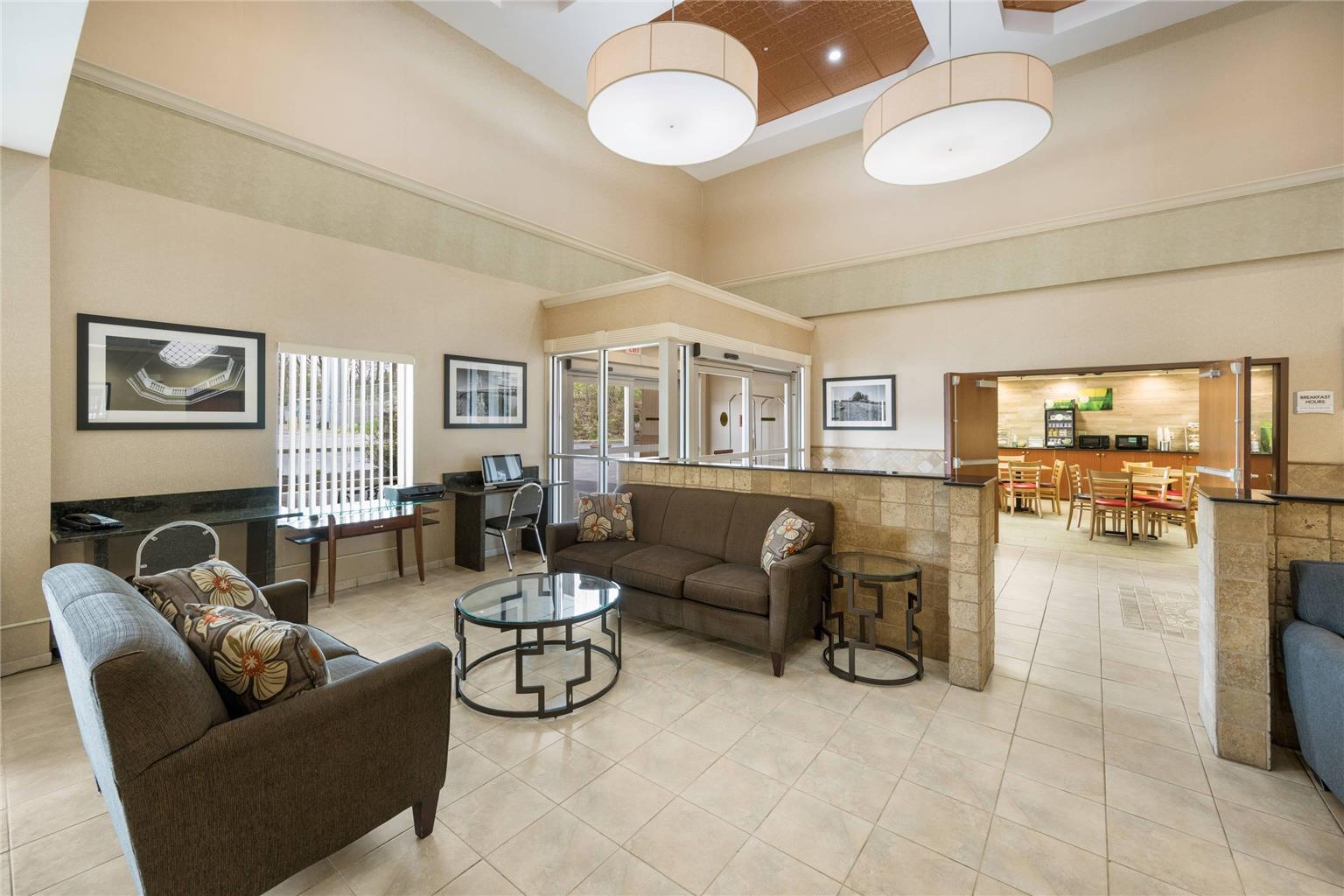 Quality Inn & Suites Fishkill South near I 84 - photo 5