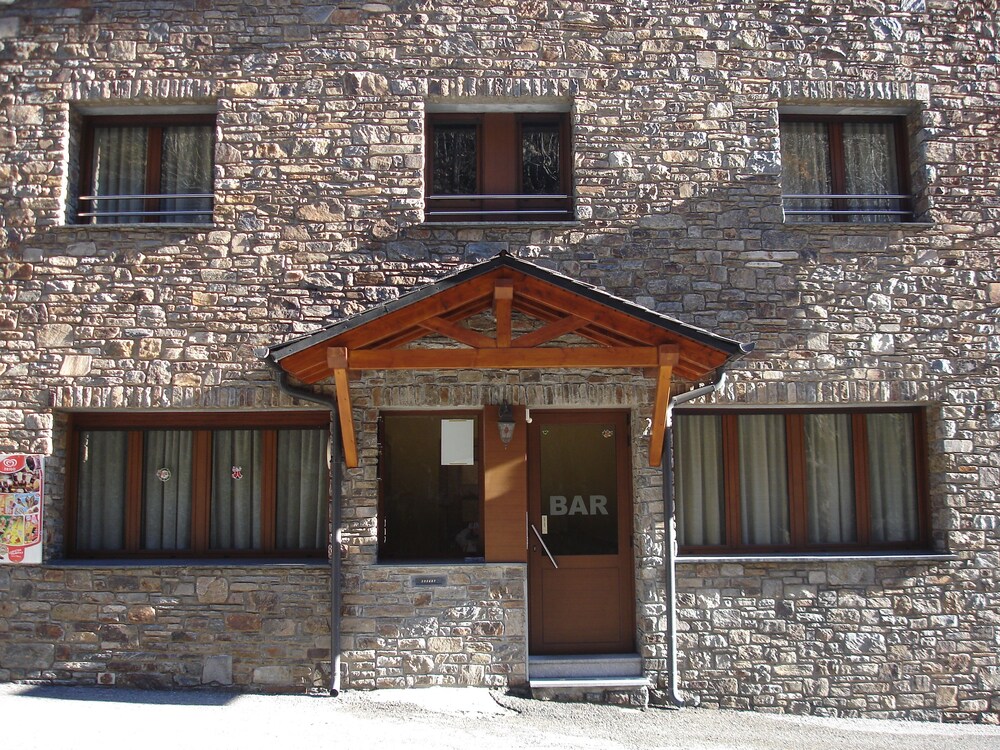 Apartaments Vilaro — Unknown City