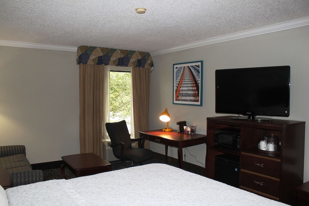 Hampton Inn Perry Ga - photo 12