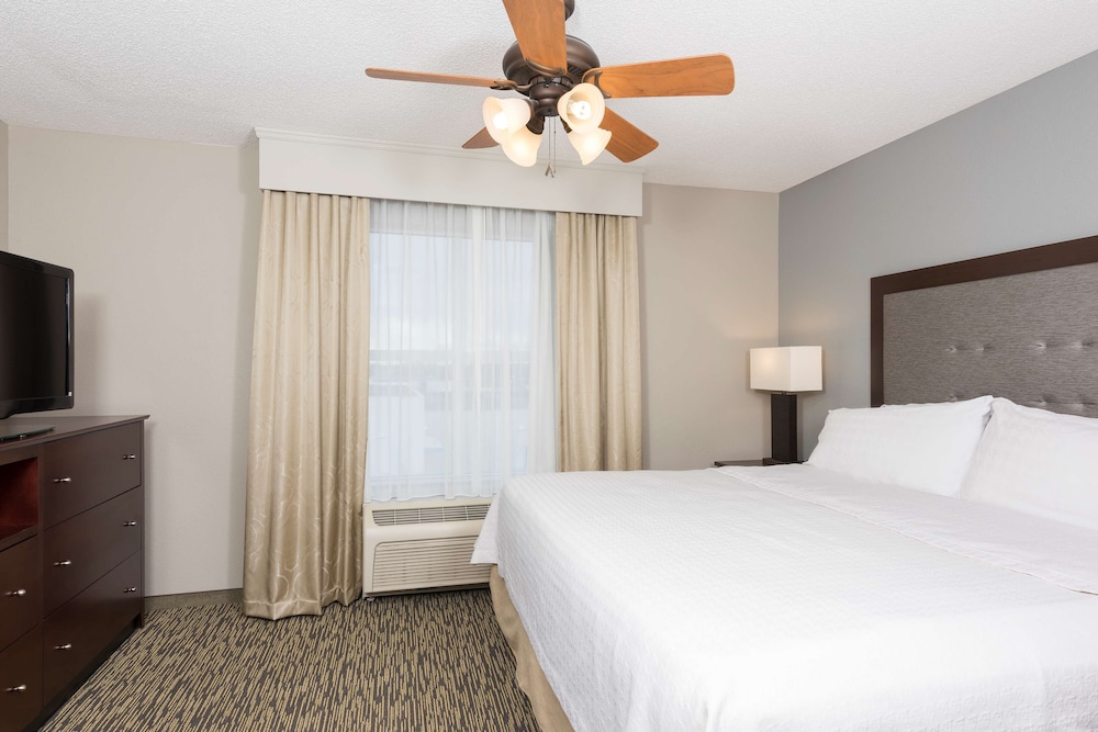 Homewood Suites by Hilton Bloomington - photo 26