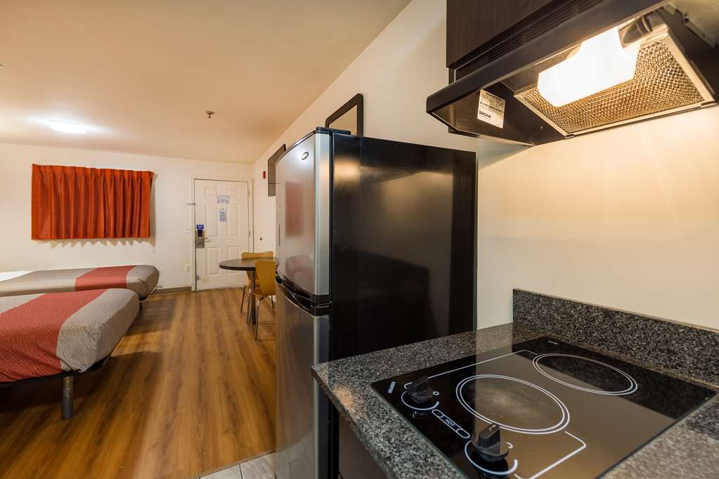 Motel 6 Greenville SC - photo 20