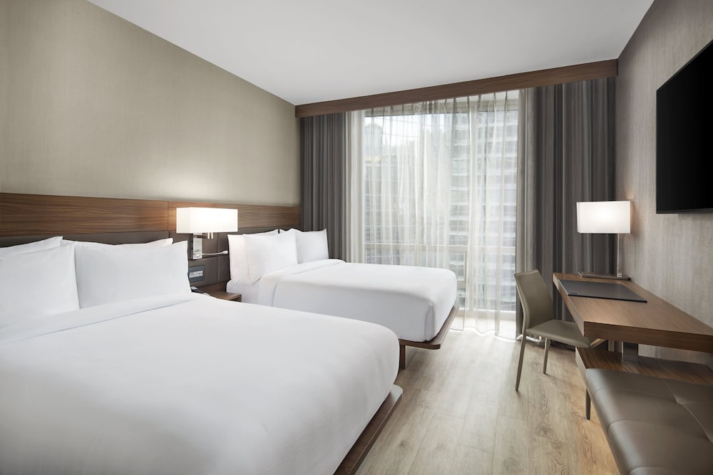 AC Hotel Lansing University Area - photo 6