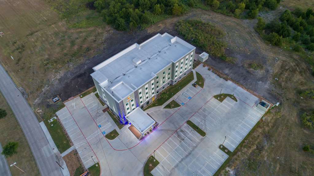 Comfort Suites DeSoto Dallas South - photo 52