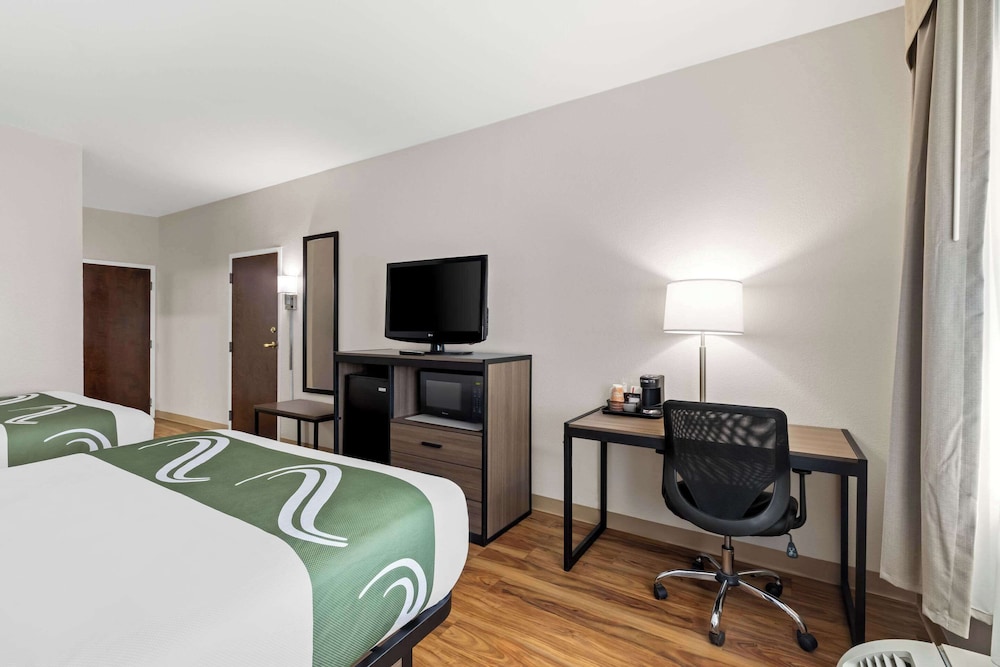 Quality Inn Fayetteville near Historic Downtown Square - photo 23