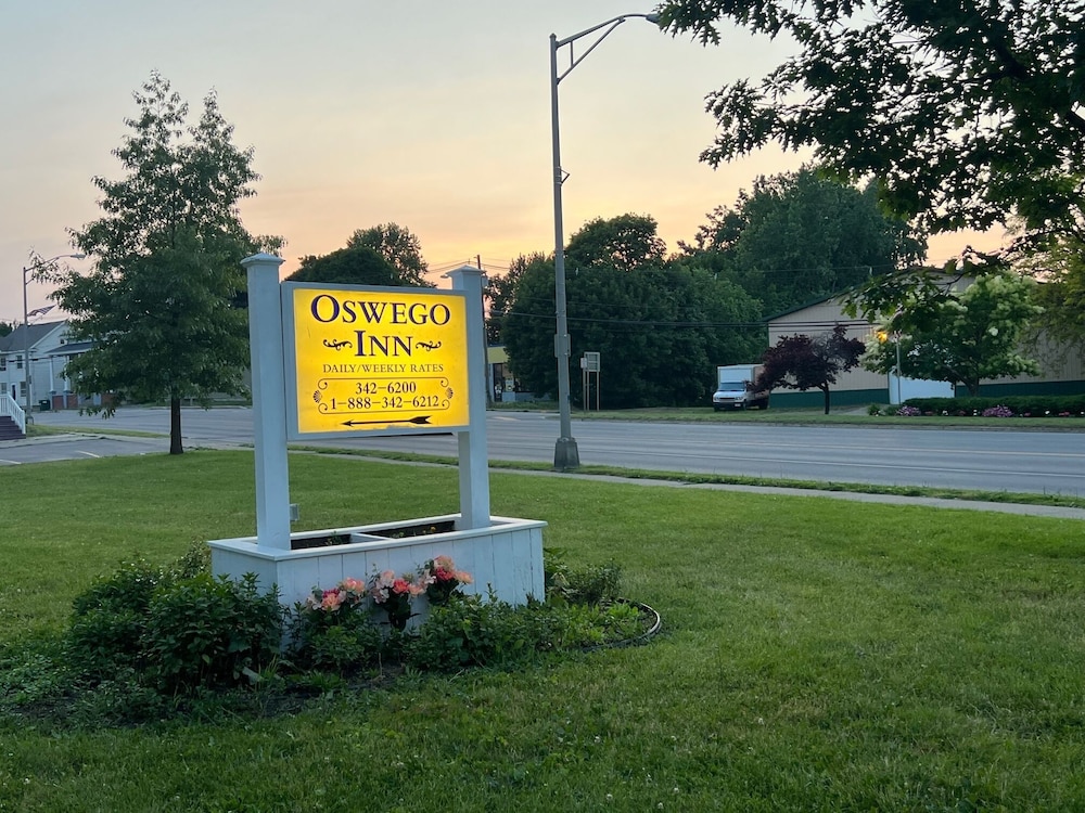 Oswego Inn - carbon neutral hotel in Oswego