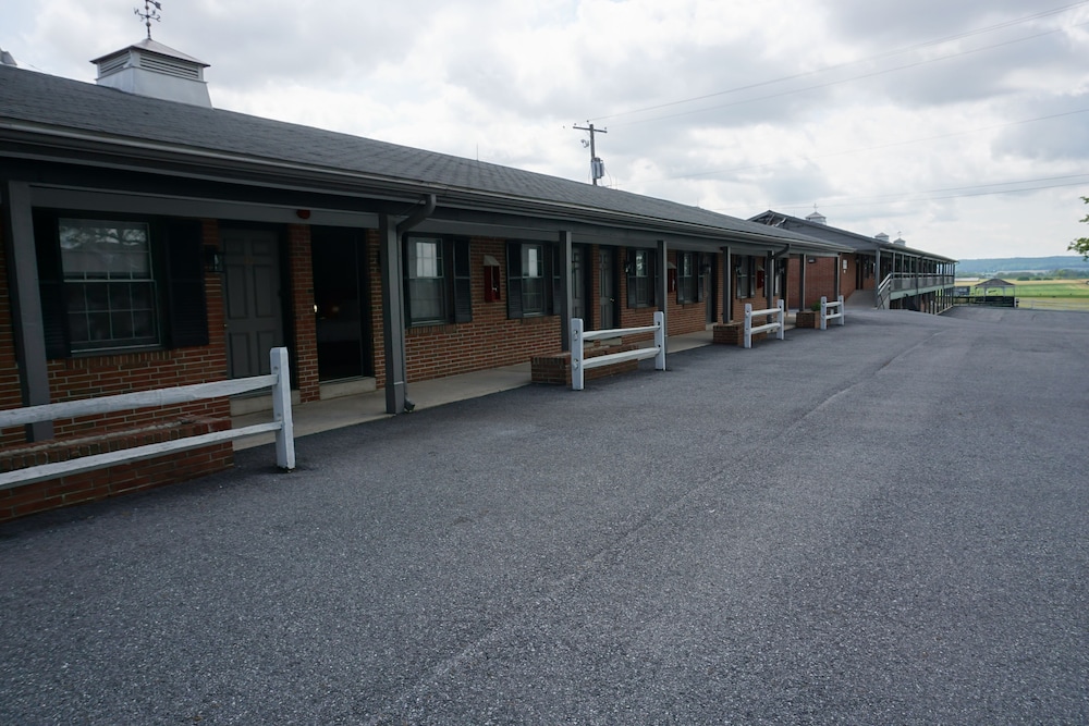 Harvest Drive Family Inn - photo 63