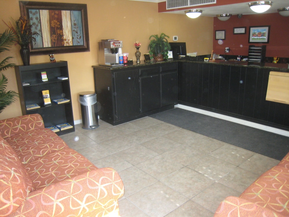 Motel 8 - photo 3