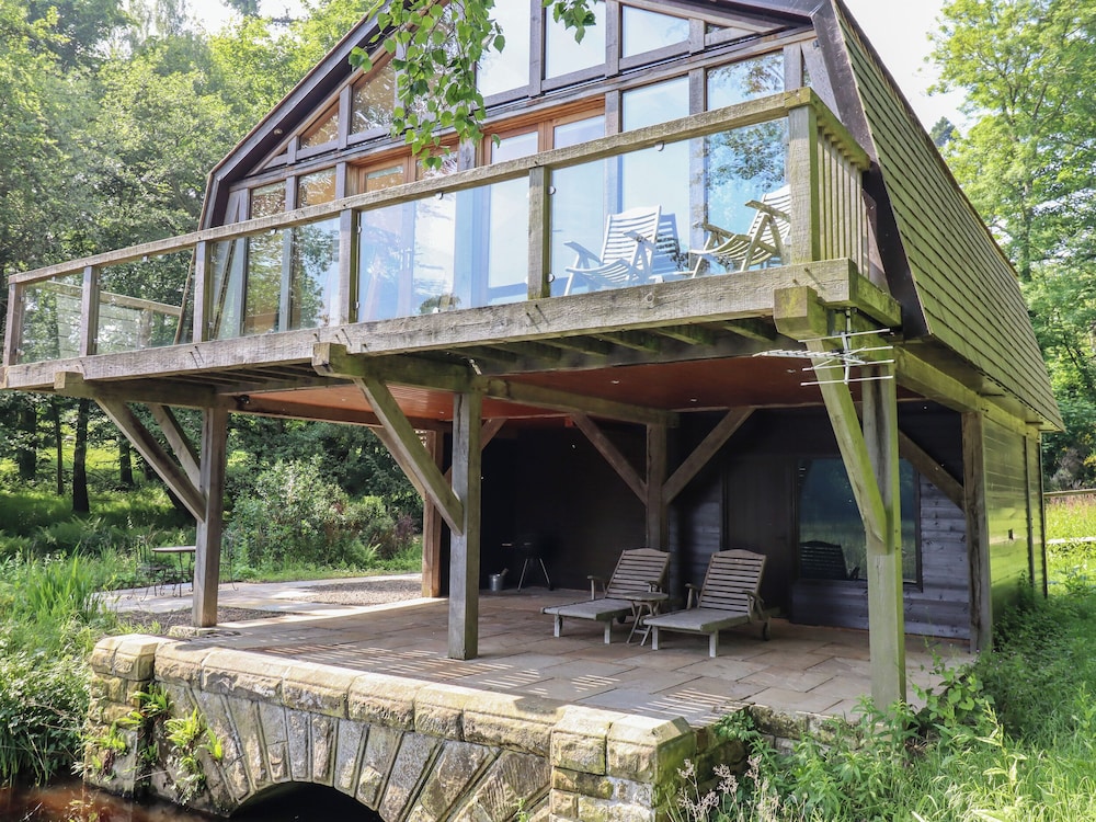 The Boathouse — hotel in Belford