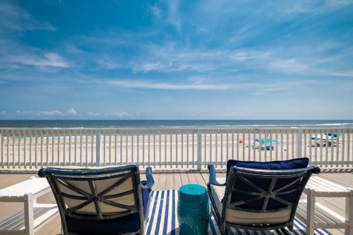 Just Beachy by Oak Island Accommodations - photo 29