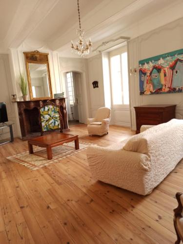 Chez Irene — hotel in Mirande