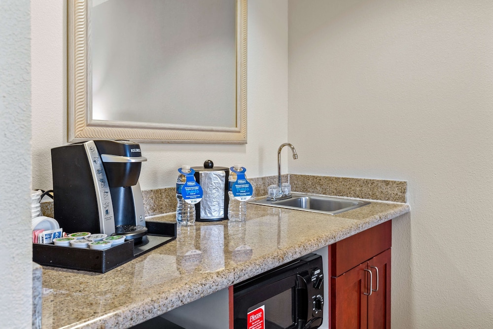 Hilton Garden Inn Starkville - photo 48
