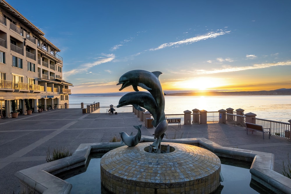 Monterey Plaza Hotel & Spa - photo 84