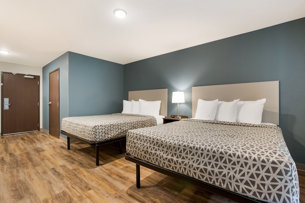 WoodSpring Suites South Brunswick Princeton - photo 23