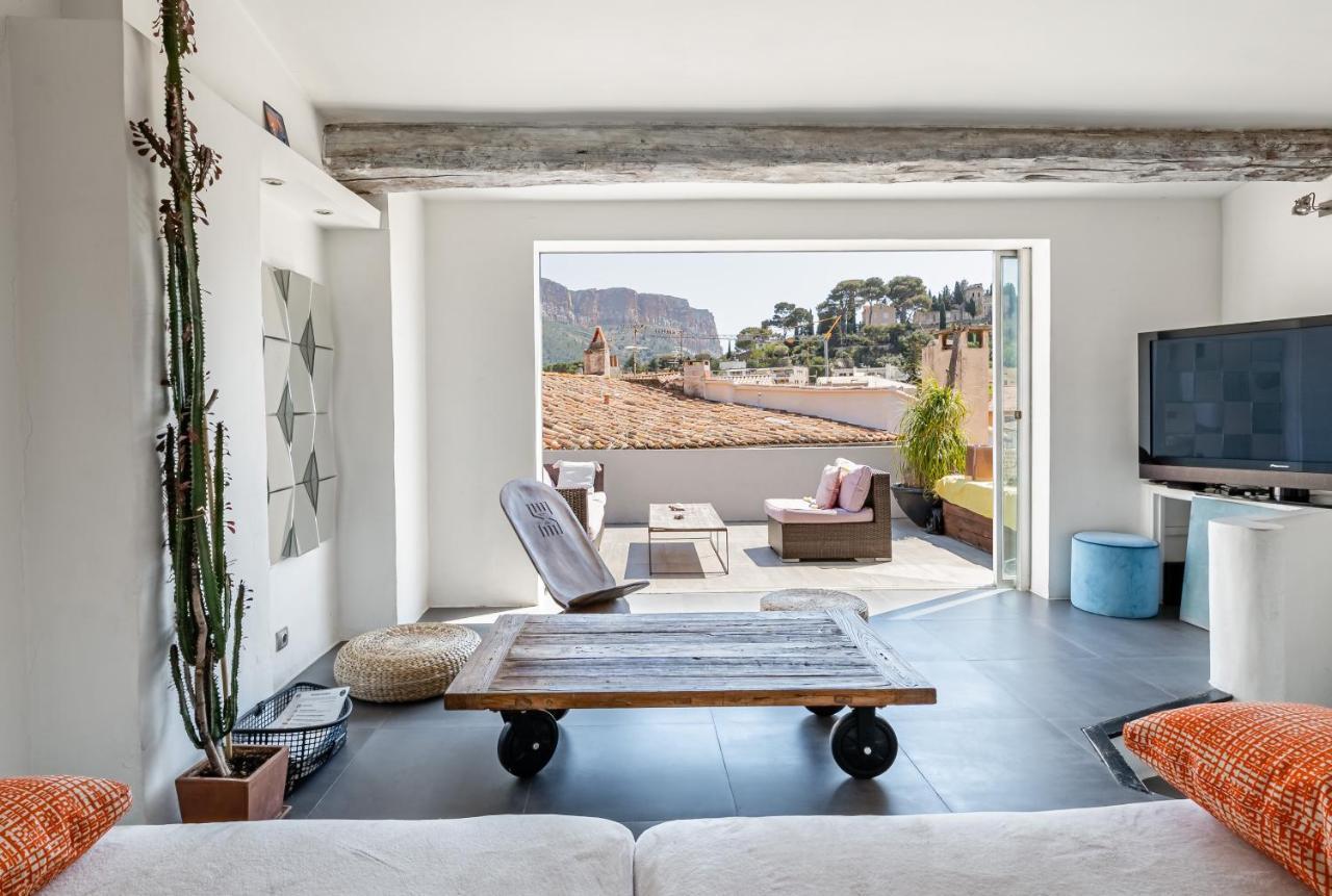 Le Duplex Tropezienne Par Dodo A Cassis in Cassis, France