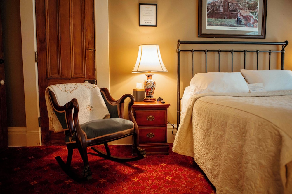 Anchuca Historic Mansion & Inn - photo 41