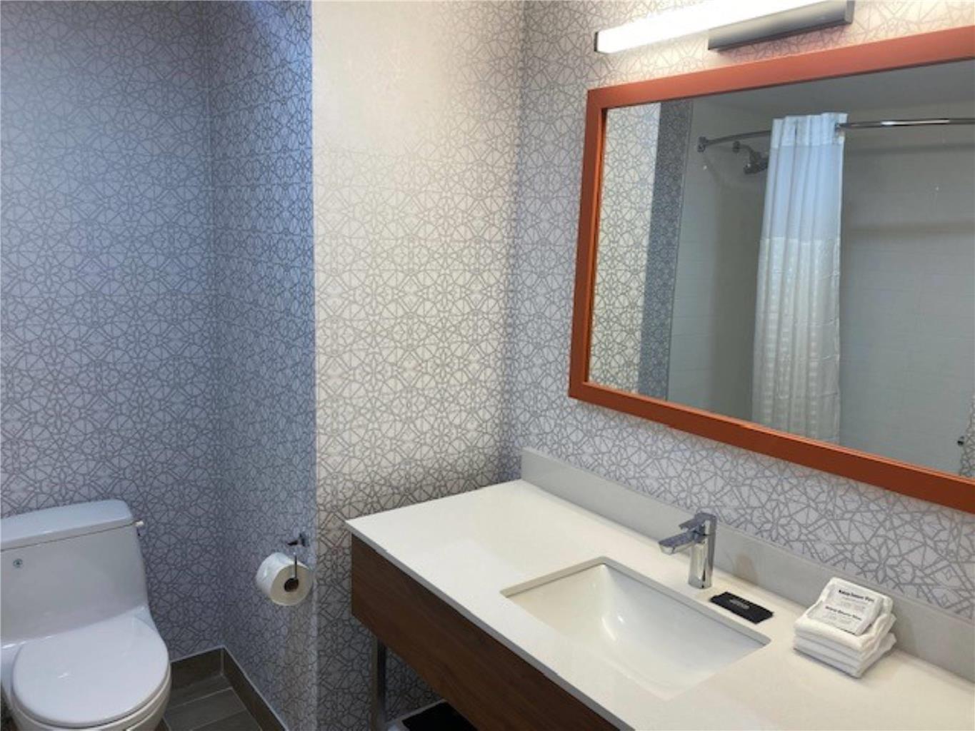 Hampton Inn & Suites Jamaica AirTrain JFK - photo 17