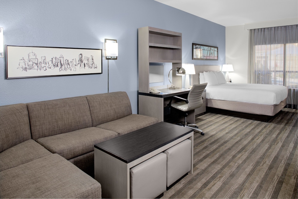 HYATT house Dallas Lincoln Park - photo 10