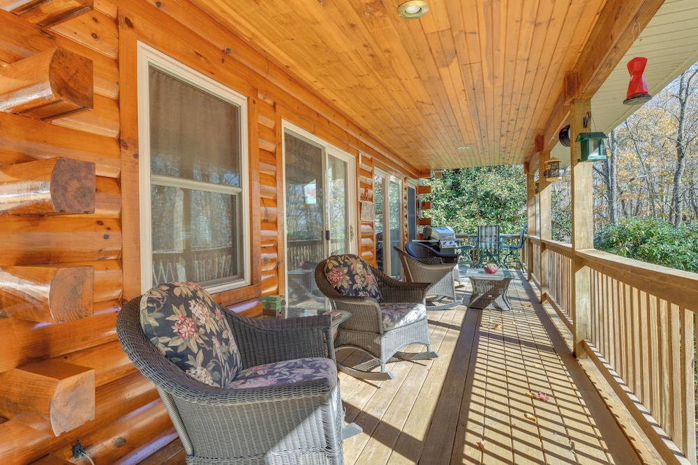 Rustic Cabin on Hemphill Creek w Fire Pit & Grill - photo 8