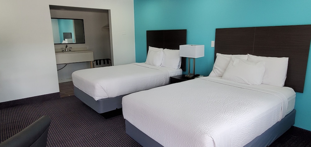 Travelodge by Wyndham Livonia Canton Novi Detroit Area - photo 5