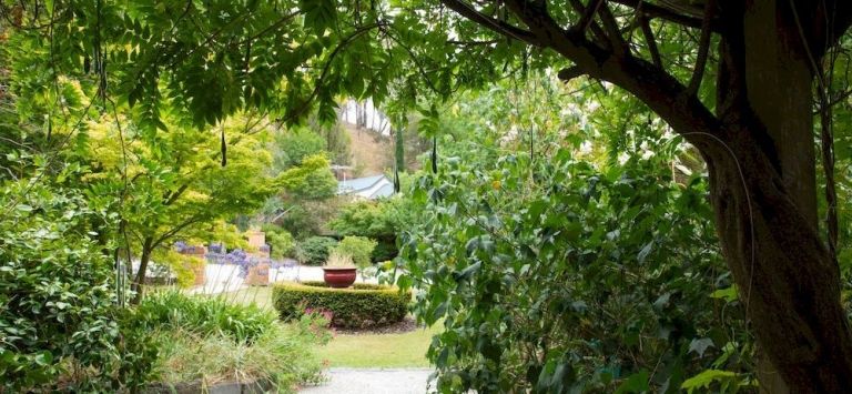 Valley Guest House — 4-Star Luxury Hotel in Yarra Glen, Australia