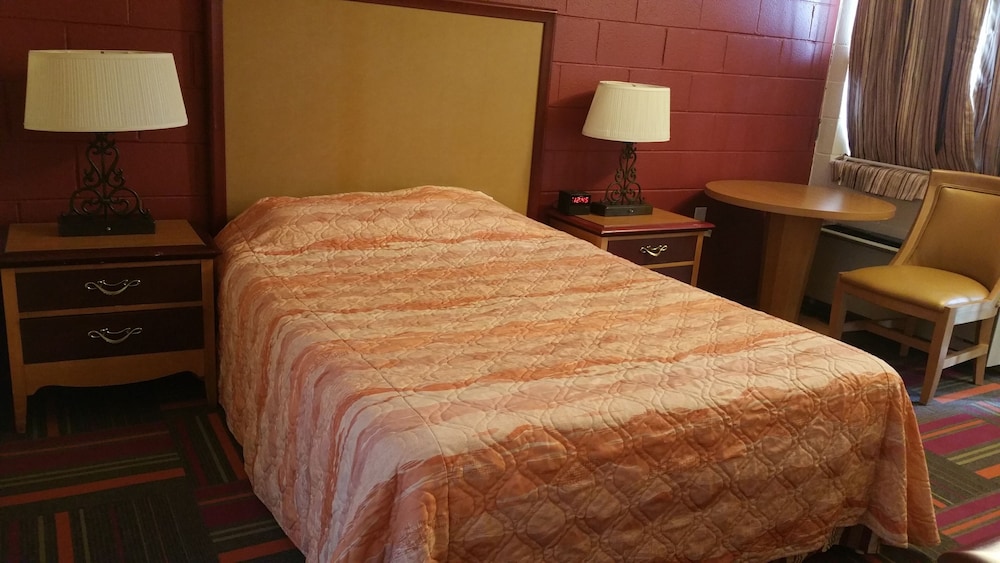 Thunder Bird Motel - photo 6