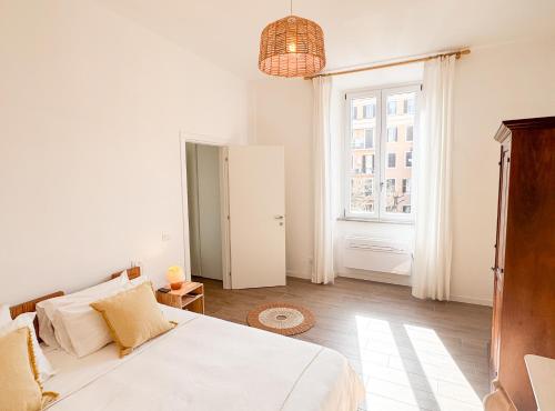 Bright Vatican Apartment — 4-Star Luxury Hotel in Rome, Italy