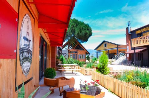 Old Farm Hotel — hotel in Kemalpasa