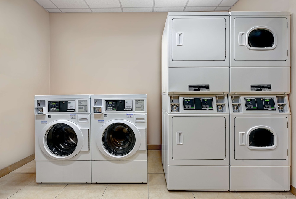 Hampton Inn Deming - photo 36