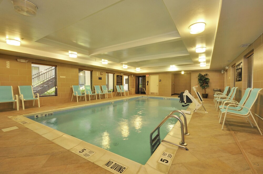 Hampton Inn Jericho Westbury - photo 50