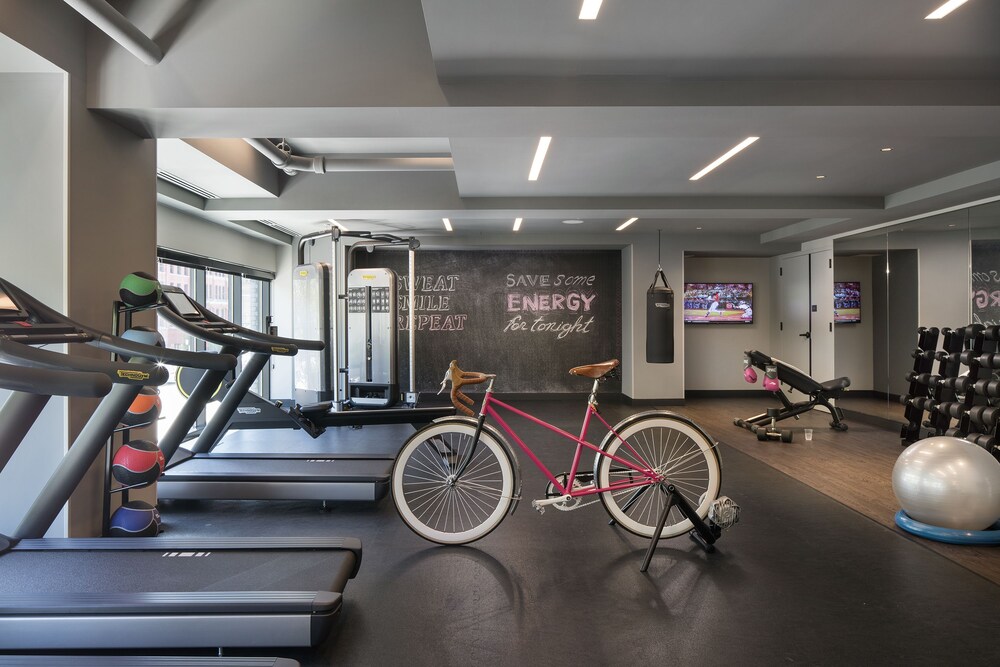 Moxy Louisville Downtown - photo 15