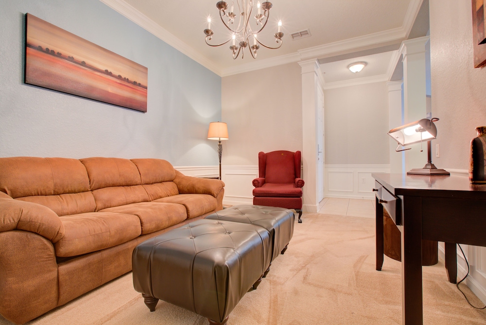 Lakefront Luxury - photo 32