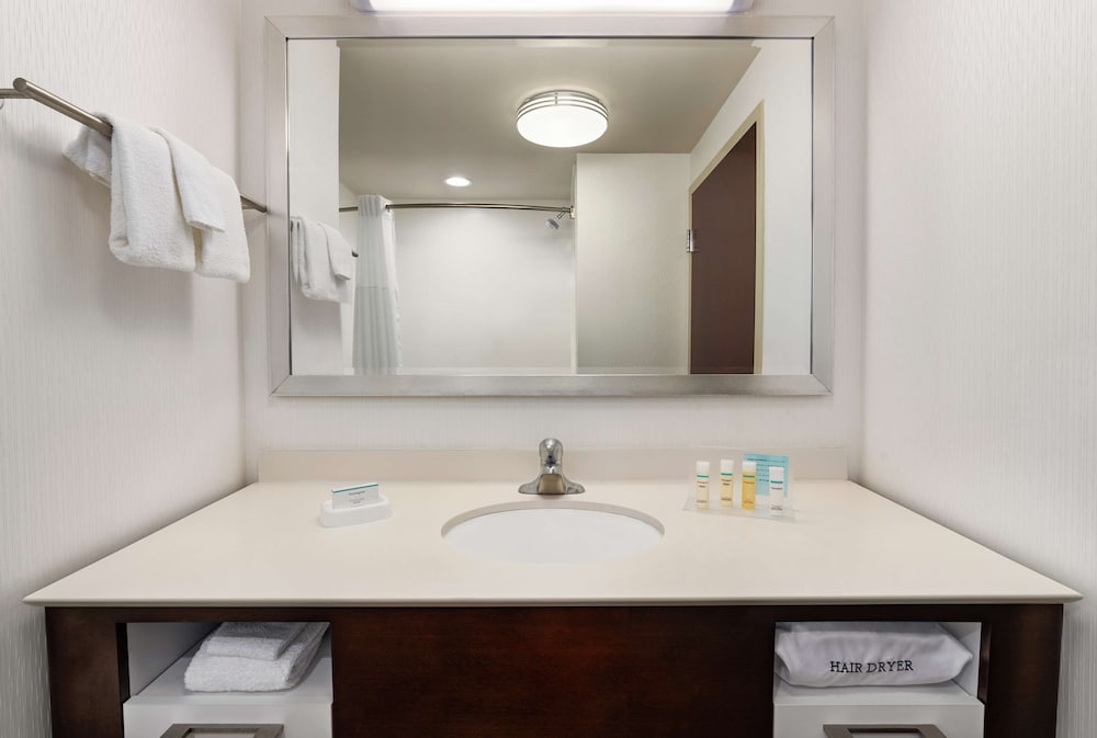 Hampton Inn & Suites Mount Joy Lancaster West - photo 22