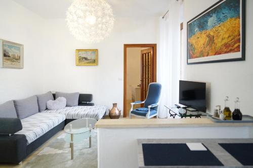 Casa Maribel — 4-Star Luxury Hotel in Luino, Italy