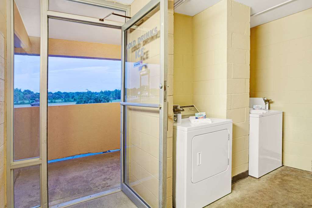Days Inn by Wyndham Clarksville TN - photo 35