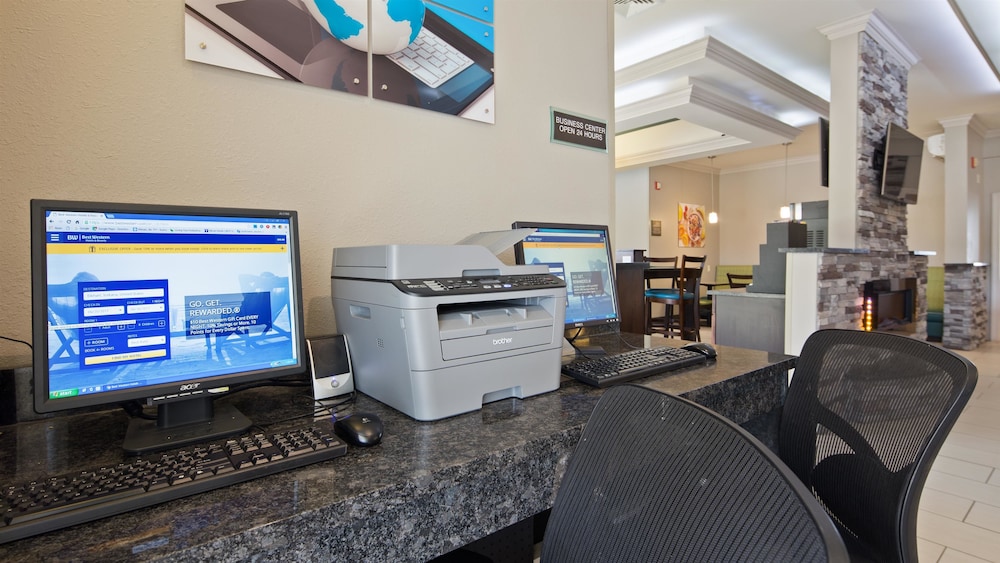 Best Western Elkhart Inn & Suites - photo 33