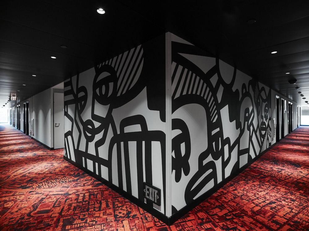 citizenM Los Angeles Downtown - photo 26