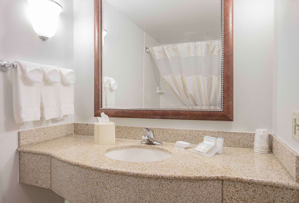 Hilton Garden Inn Des Moines Urbandale - photo 16