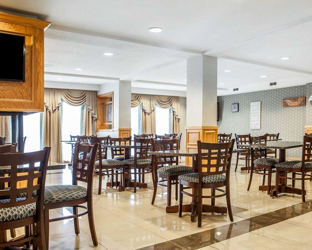Comfort Inn Bourbonnais near I 57 - photo 41