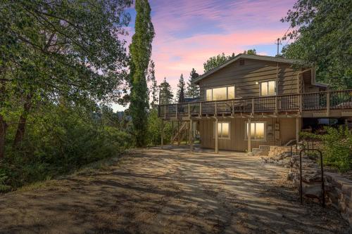Slope Vista Escape — Big Bear City