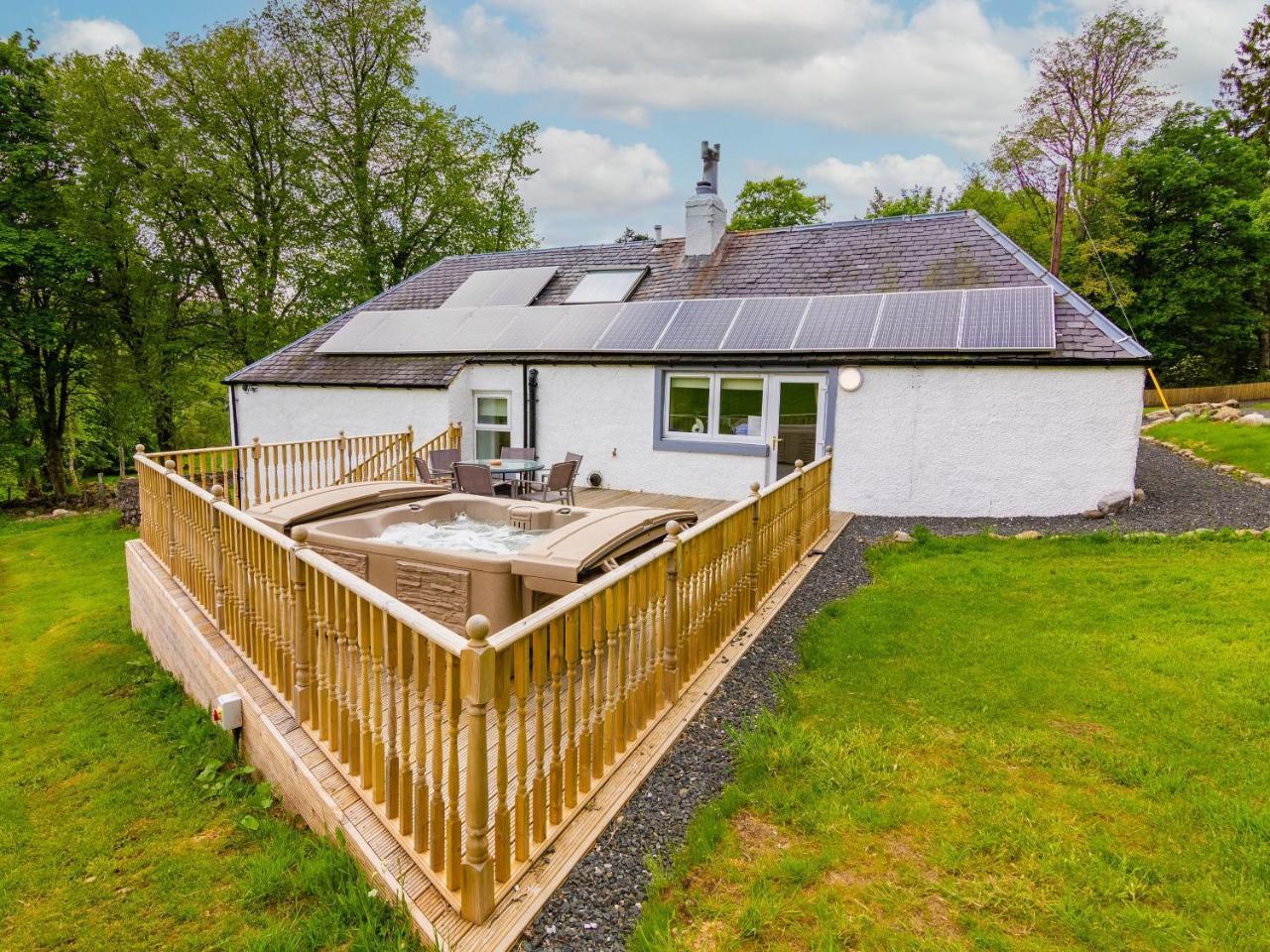 Keepers Cottage Uk30246 — 4-Star Luxury Hotel in Blairgowrie, United Kingdom