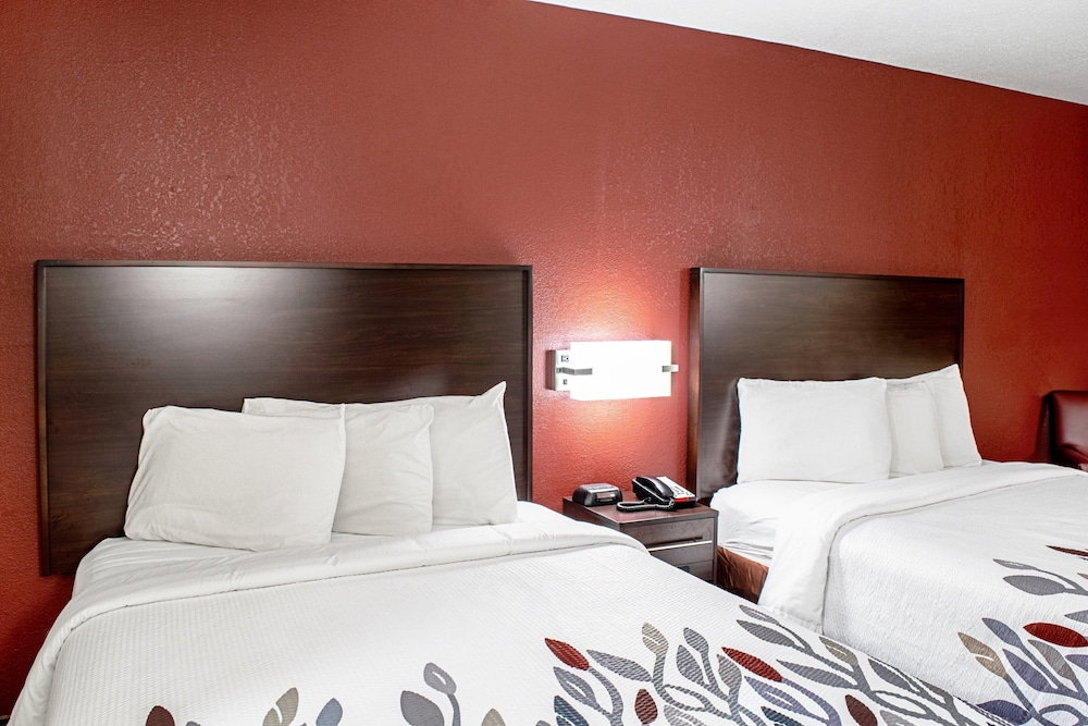 Red Roof Inn & Suites Middletown Franklin - photo 8