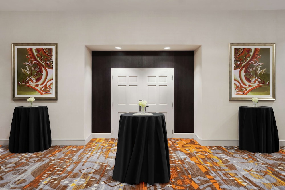 Hilton Garden Inn New Orleans Convention Center - photo 61