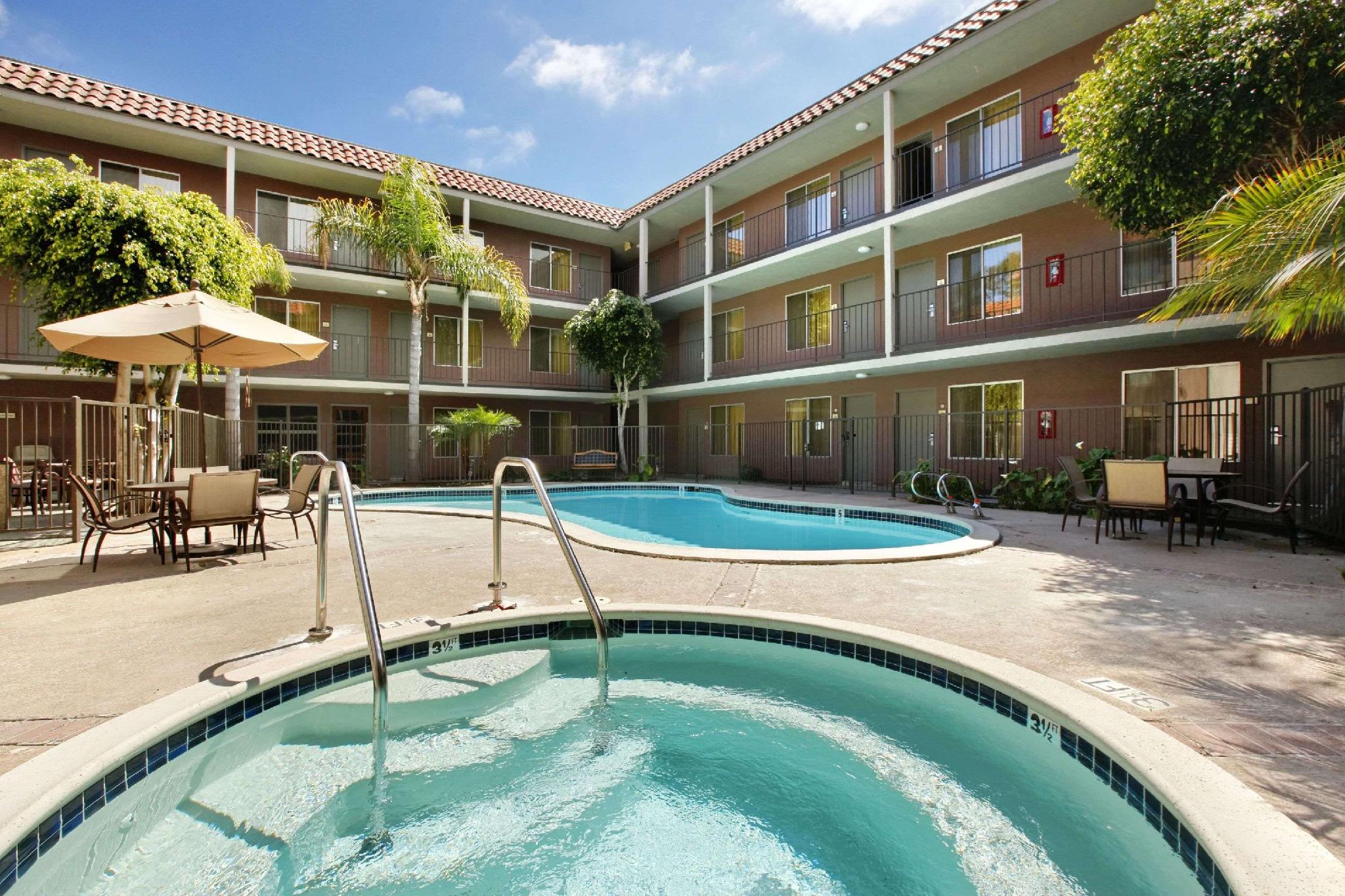 Days Inn and Suites Sea World - photo 28