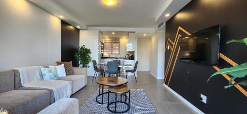 Accommodation Front Charming 2 Sleeper in Point Waterfront — 4-Star Luxury Hotel in Durban, South Africa