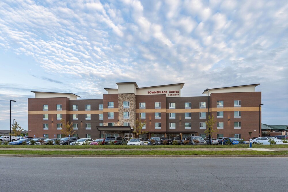 Towneplace Suites By Marriott Lexington Keeneland Airport — Lexington